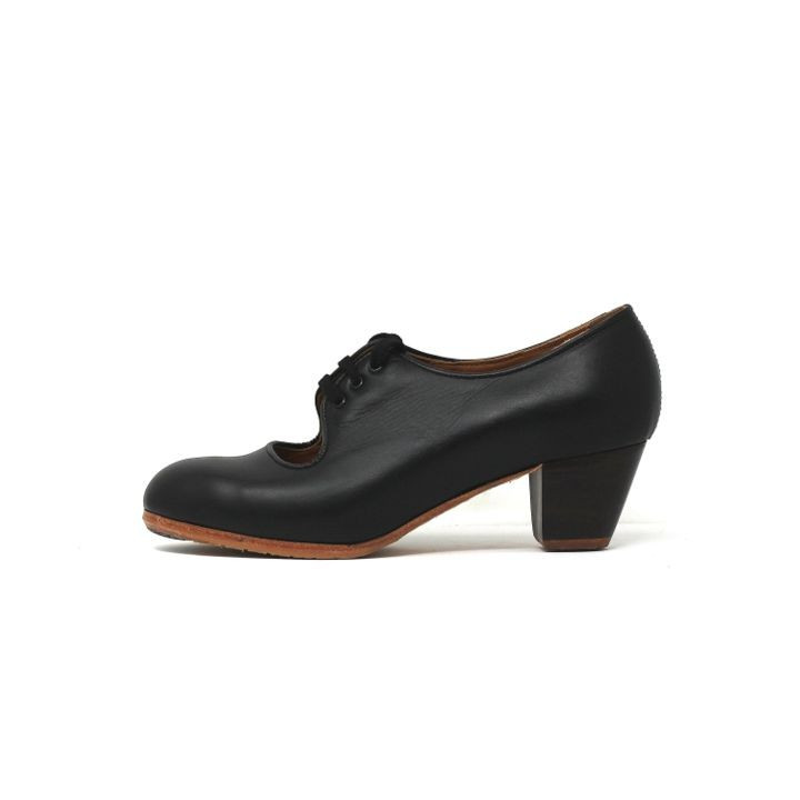 Carmen 36 A Leather Black Cubano 5 Exposed (Beige Rubber Soles)